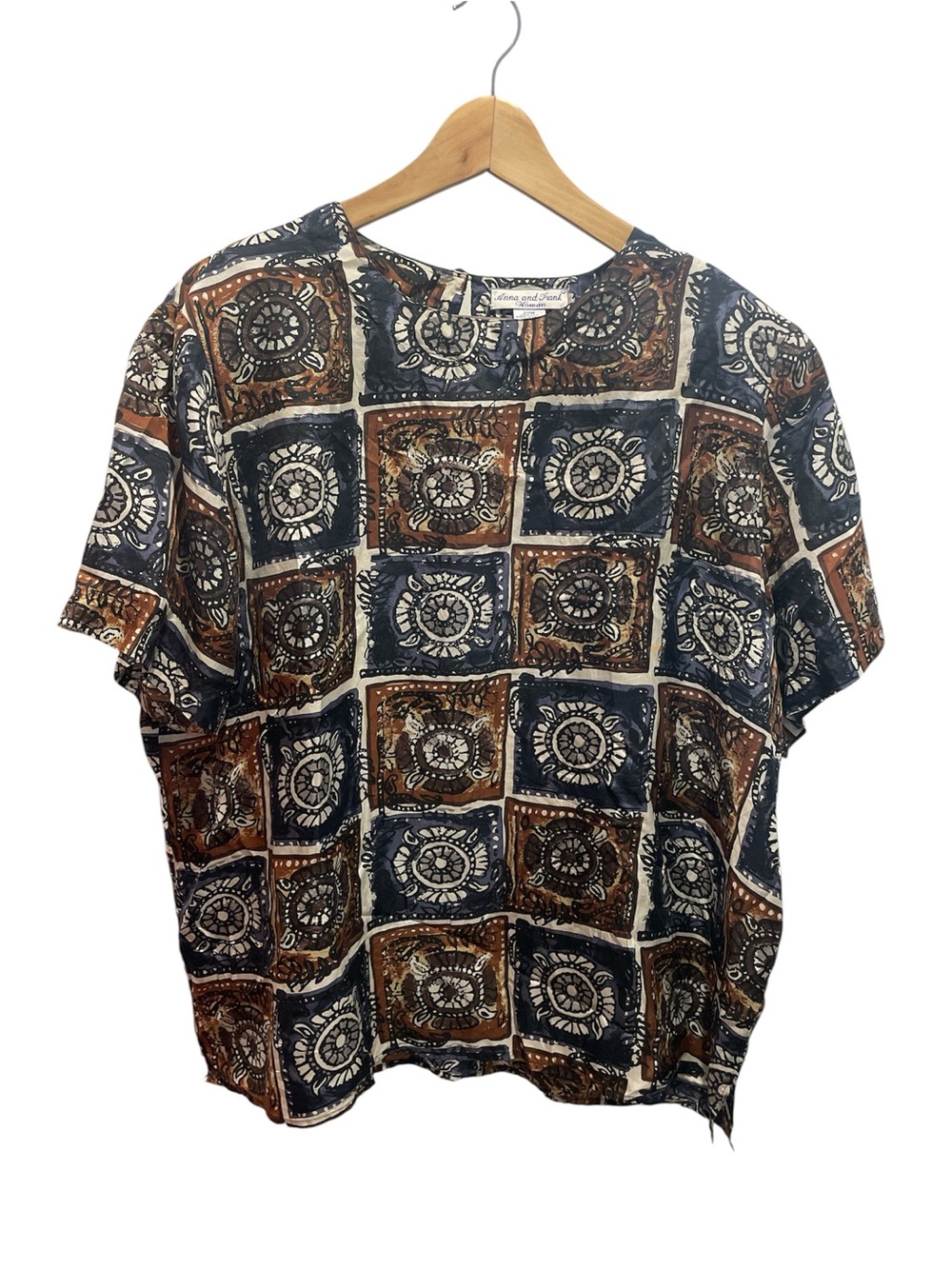 Anna & Frank Navy, Brown & Cream Printed 100% Silk  Short Sleeve Top - Size 20W